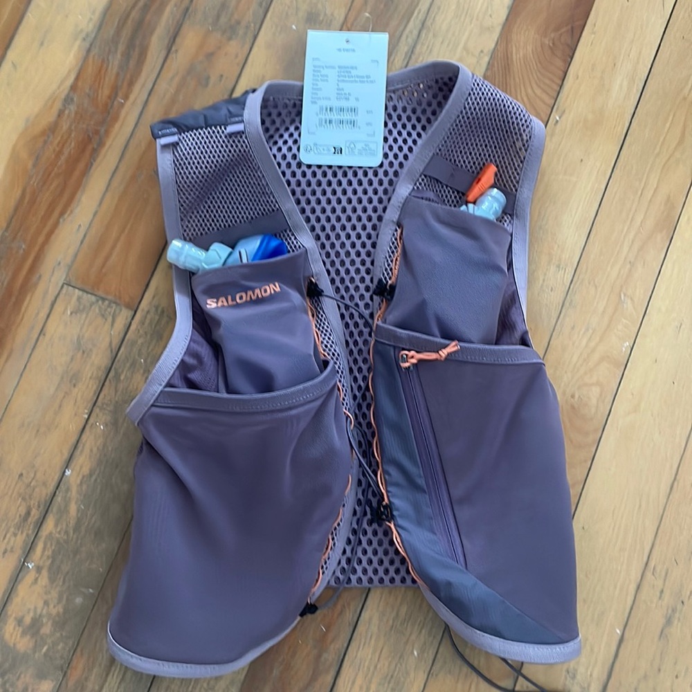 Salomon trail running vest brand new